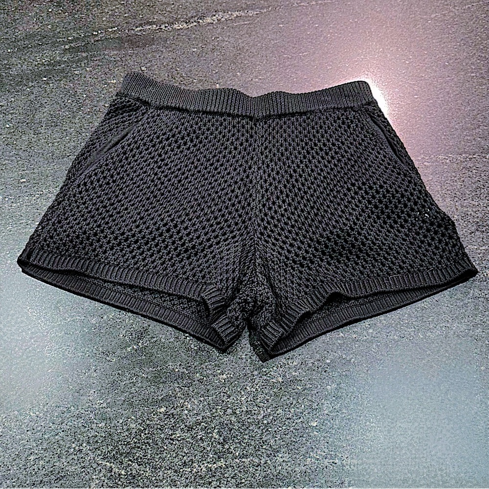 NWT Monrow Black Open Knit Crochet‎ Lined High Rise Shorts Pockets Size XS